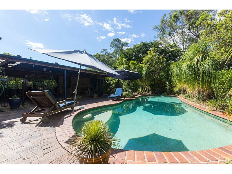 18 Winderadeen Court, Nerang QLD 4211