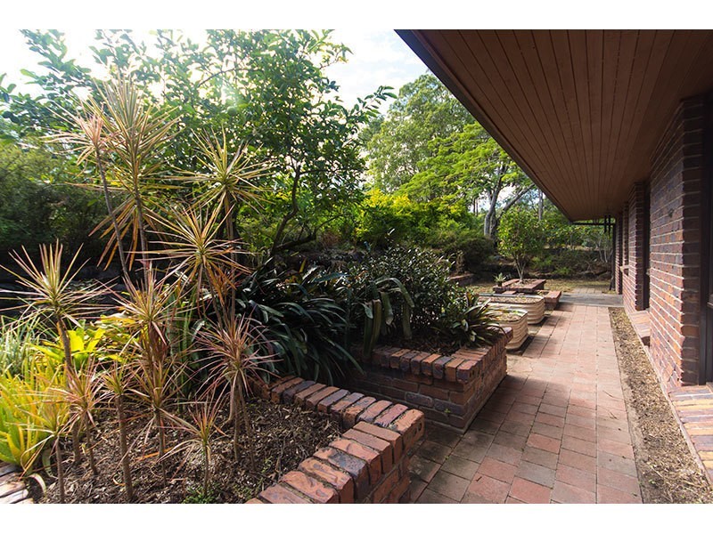 18 Winderadeen Court, Nerang QLD 4211