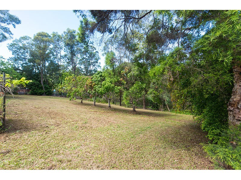 18 Winderadeen Court, Nerang QLD 4211