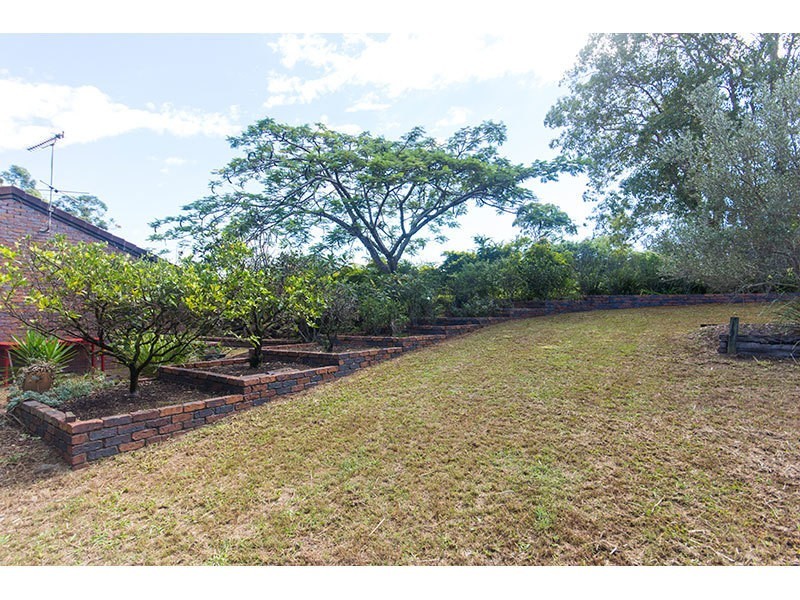 18 Winderadeen Court, Nerang QLD 4211