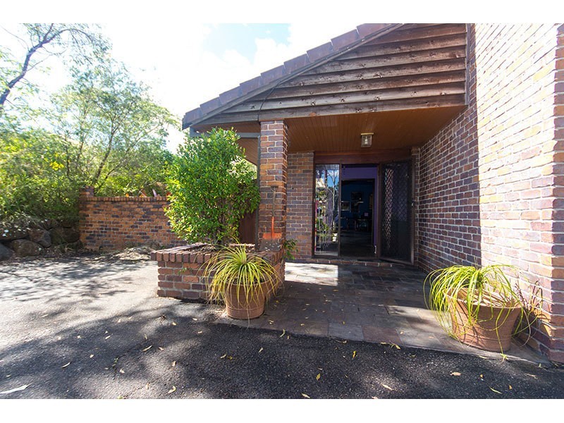 18 Winderadeen Court, Nerang QLD 4211