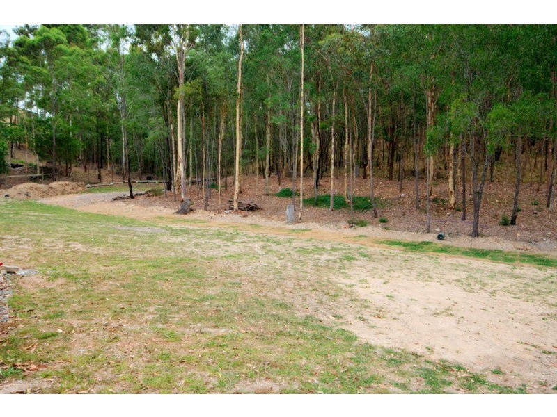 9 Barlee Place, Maudsland QLD 4210