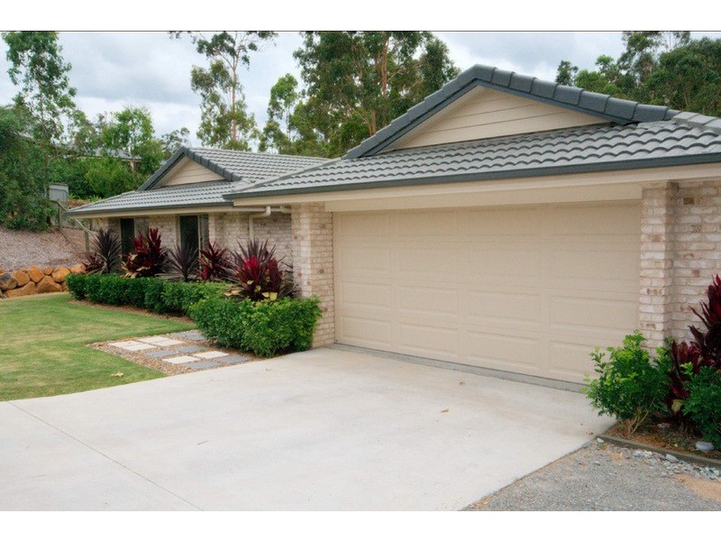 9 Barlee Place, Maudsland QLD 4210
