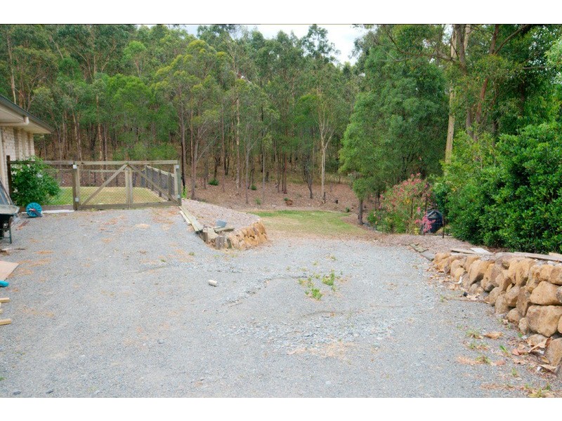 9 Barlee Place, Maudsland QLD 4210