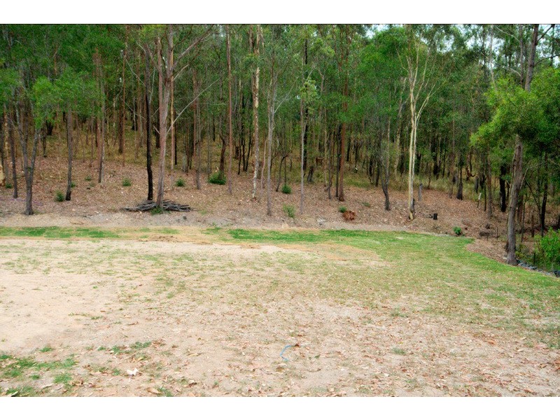 9 Barlee Place, Maudsland QLD 4210