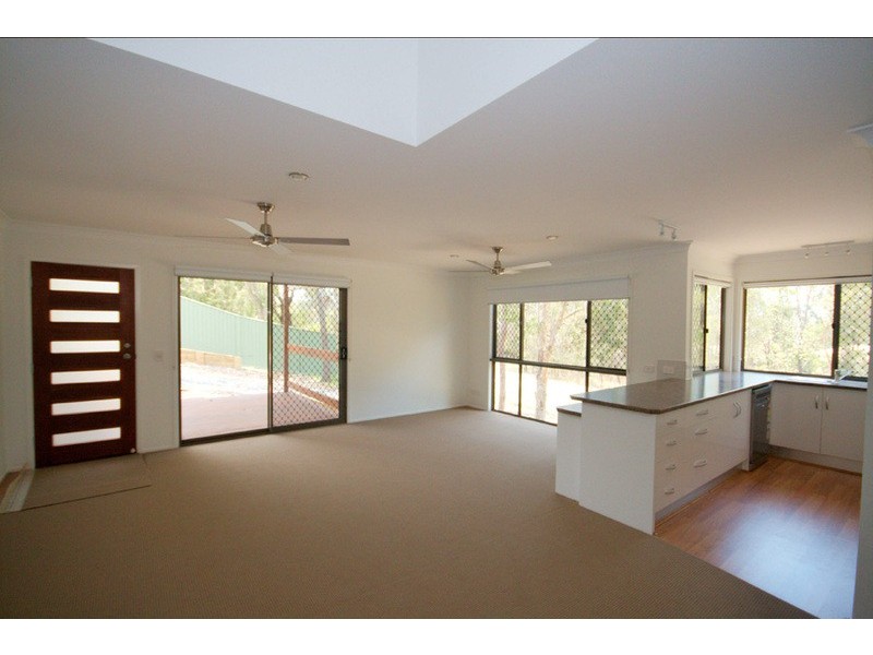 8a Marla Way, Carrara QLD 4211