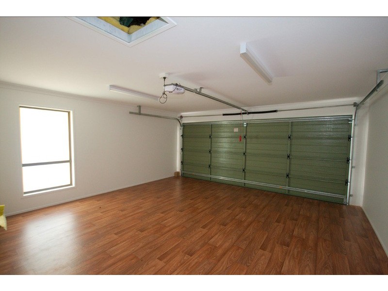 8a Marla Way, Carrara QLD 4211