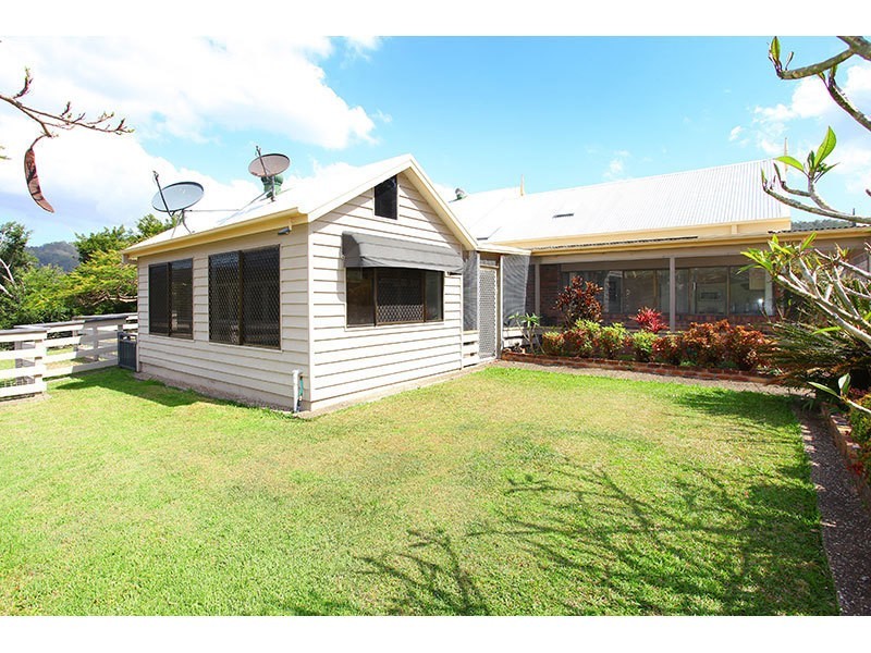 21 Canungra Court, Clagiraba QLD 4211