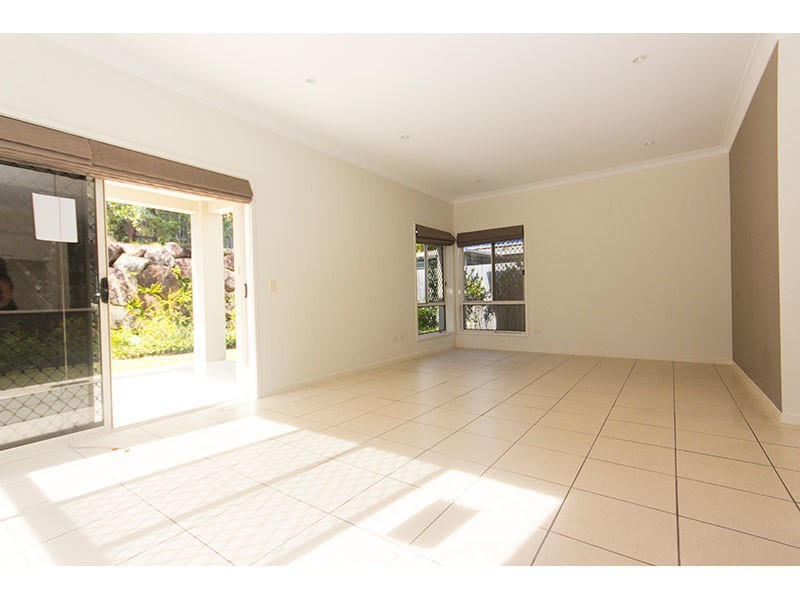 20 Casuarina Drive, Molendinar QLD 4214