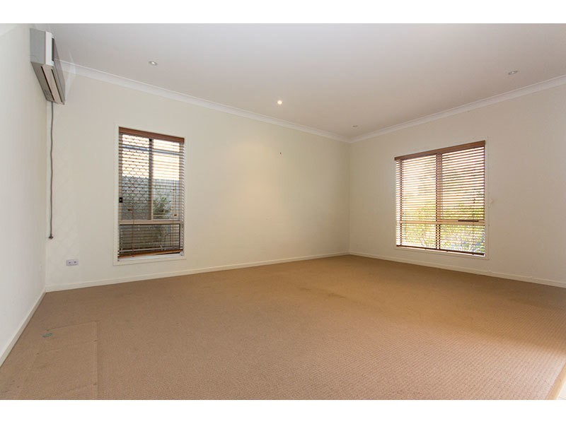 20 Casuarina Drive, Molendinar QLD 4214