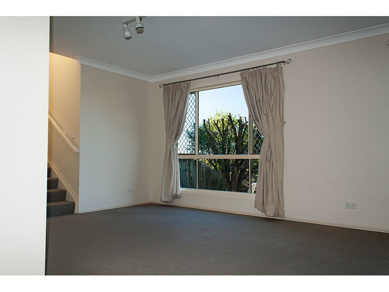 34 Inverness Court, Nerang QLD 4211