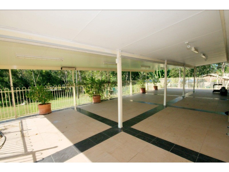 139 Castle Hill Drive North, Gaven QLD 4211