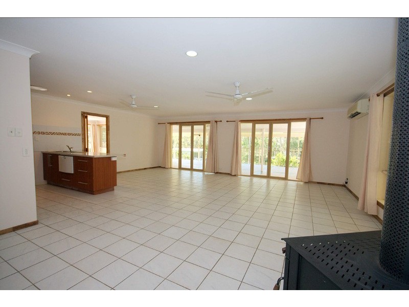 139 Castle Hill Drive North, Gaven QLD 4211