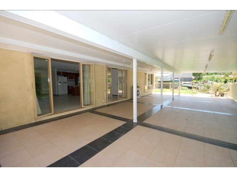 139 Castle Hill Drive North, Gaven QLD 4211