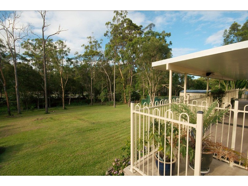139 Castle Hill Drive North, Gaven QLD 4211