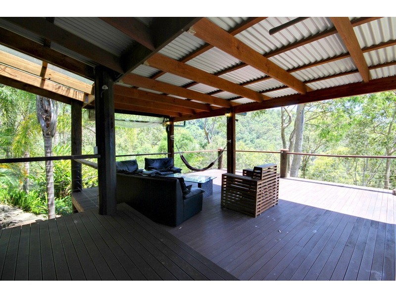 128 Narrow Leaf Road, Advancetown QLD 4211