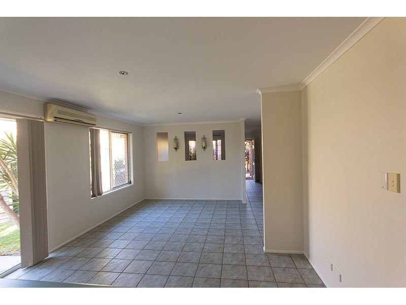 9 Shenton Way, Nerang QLD 4211