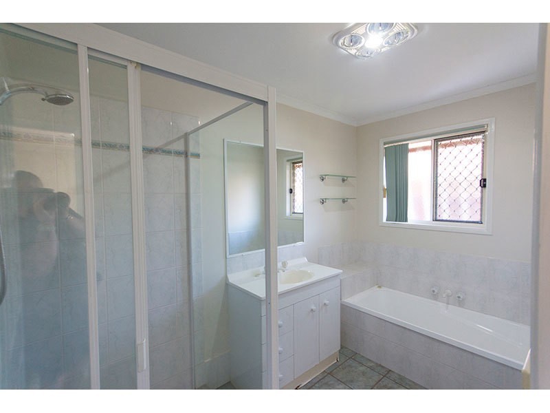 9 Shenton Way, Nerang QLD 4211