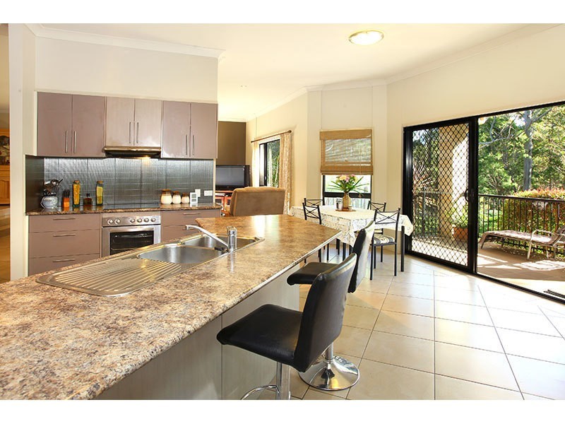 9 Hellfire Pass, Lower Beechmont QLD 4211