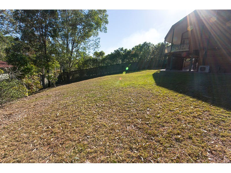 4 Pict Court, Nerang QLD 4211