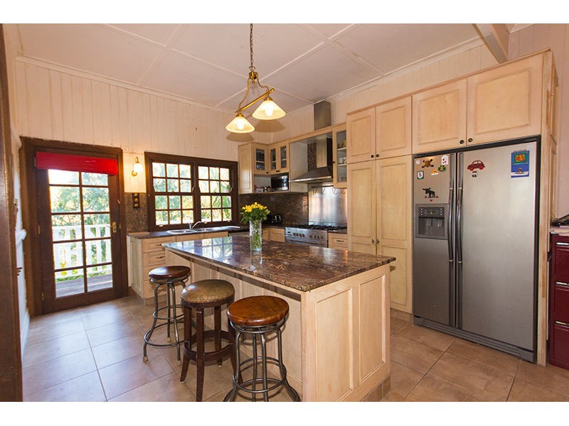 25 Chindrina Street, Santa Barbara QLD 4212