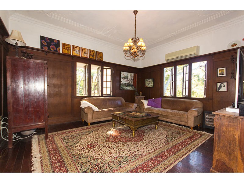 25 Chindrina Street, Santa Barbara QLD 4212