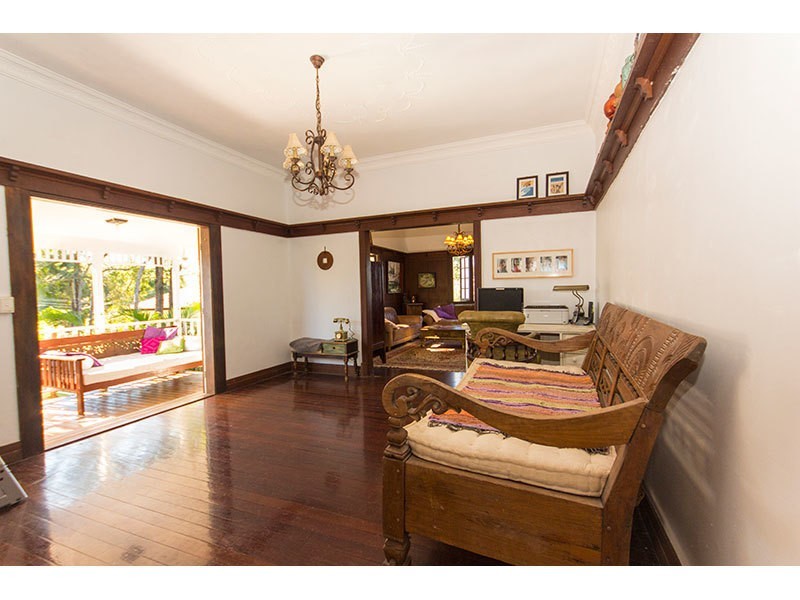 25 Chindrina Street, Santa Barbara QLD 4212