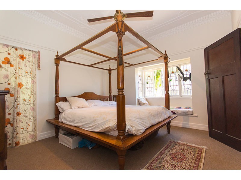 25 Chindrina Street, Santa Barbara QLD 4212