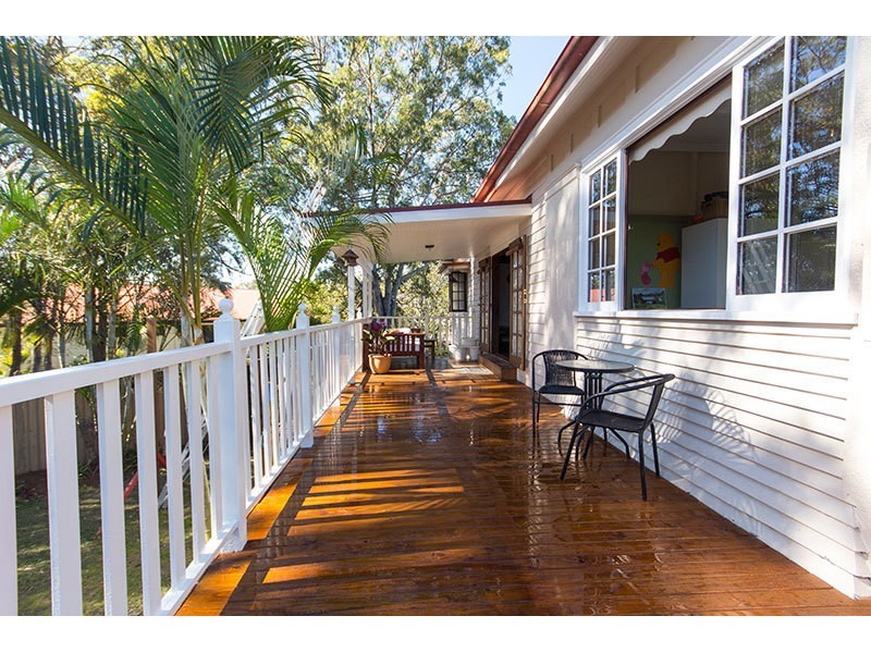 25 Chindrina Street, Santa Barbara QLD 4212