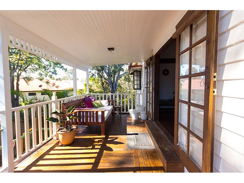 25 Chindrina Street, Santa Barbara QLD 4212