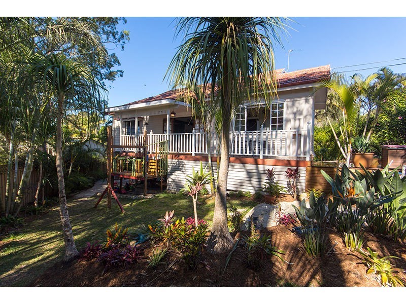 25 Chindrina Street, Santa Barbara QLD 4212