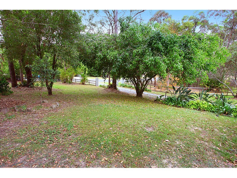 5 Glenmore Drive, Bonogin QLD 4213
