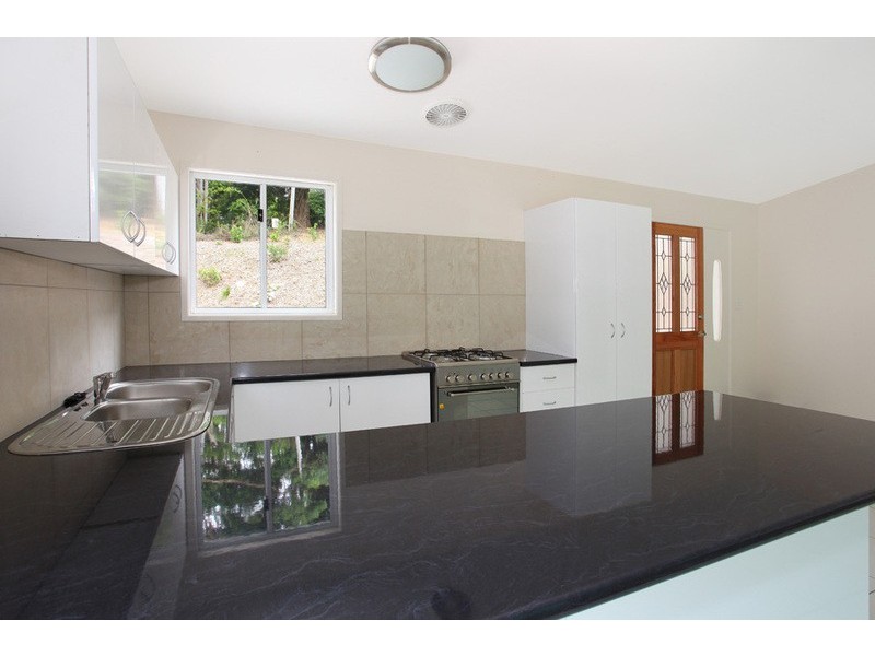 117 North Road, Lower Beechmont QLD 4211