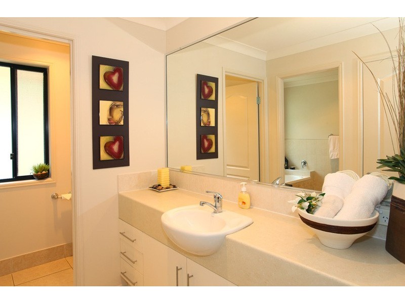 47 Trentbridge Court, Mount Nathan QLD 4211