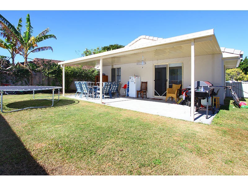 2 Werner Place, Nerang QLD 4211