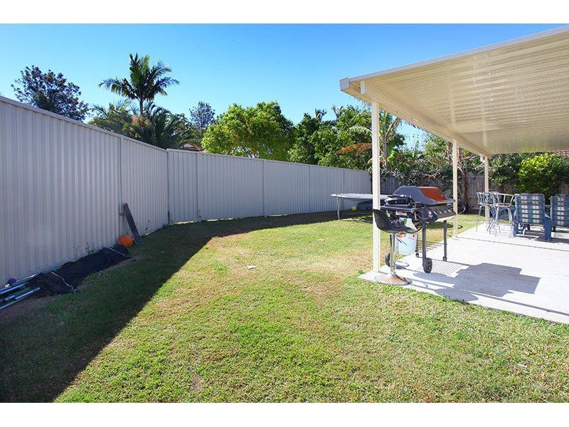 2 Werner Place, Nerang QLD 4211