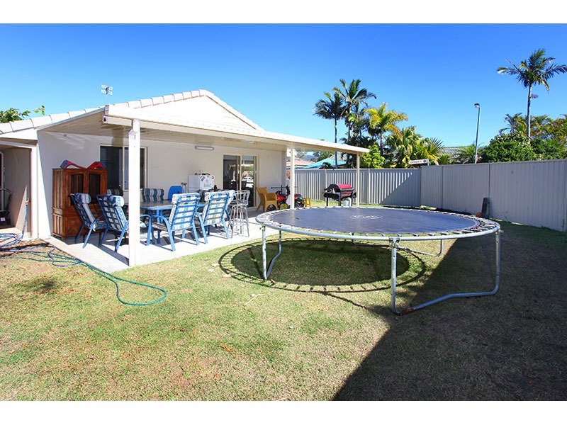 2 Werner Place, Nerang QLD 4211