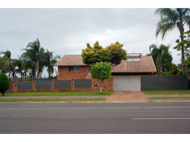4 Armstrong Way, Highland Park QLD 4211