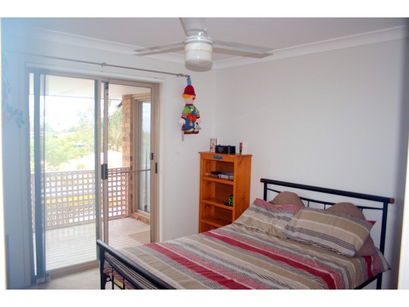 4 Armstrong Way, Highland Park QLD 4211