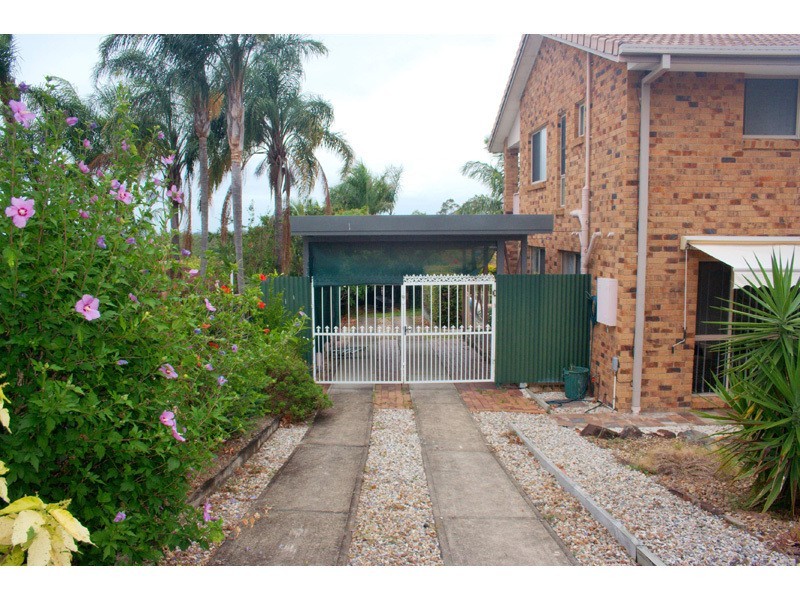 4 Armstrong Way, Highland Park QLD 4211