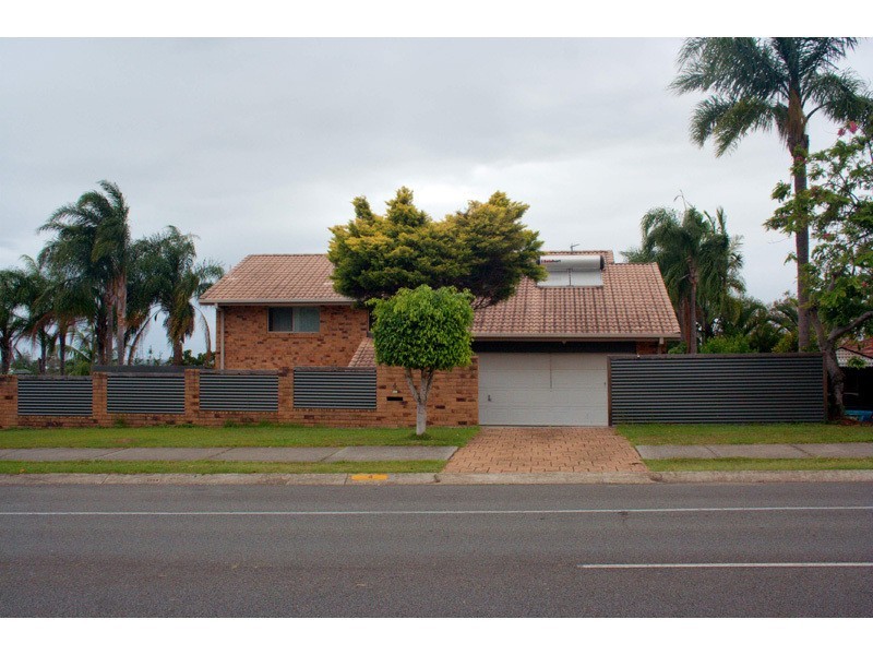 4 Armstrong Way, Highland Park QLD 4211