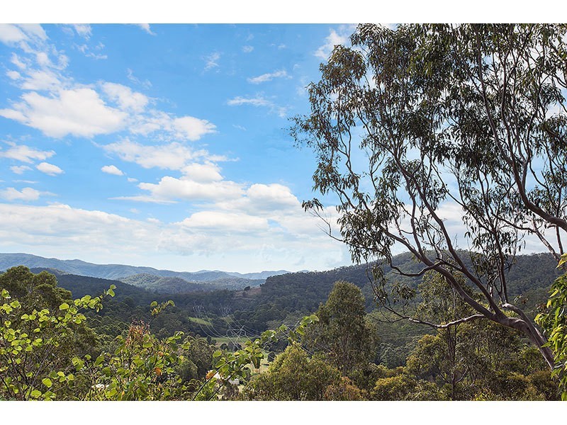 168 Clagiraba Road, Clagiraba QLD 4211