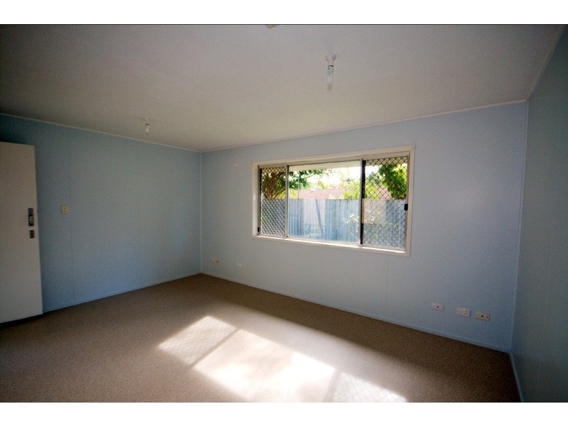 27 Lurline Street, Southport QLD 4215