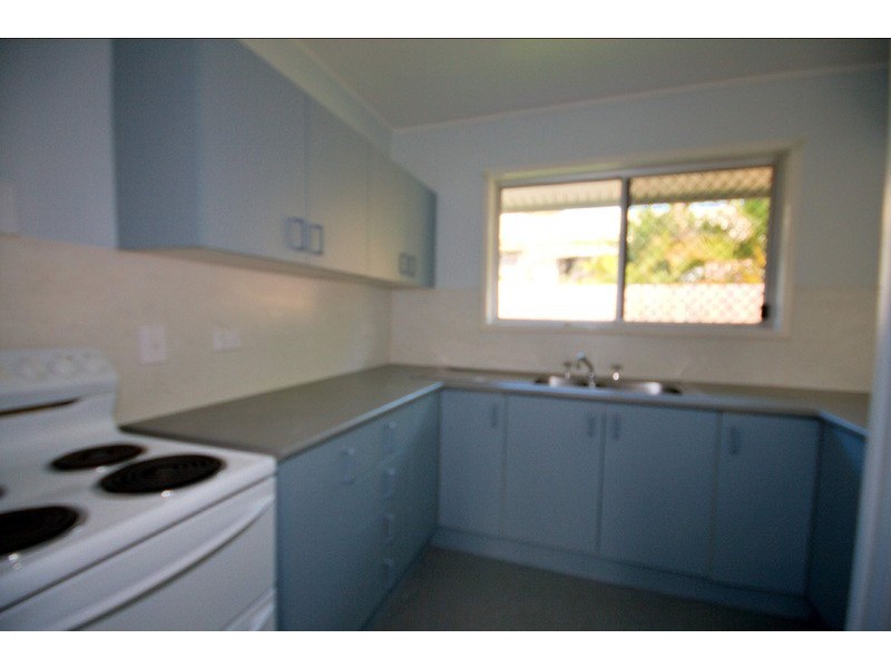 27 Lurline Street, Southport QLD 4215