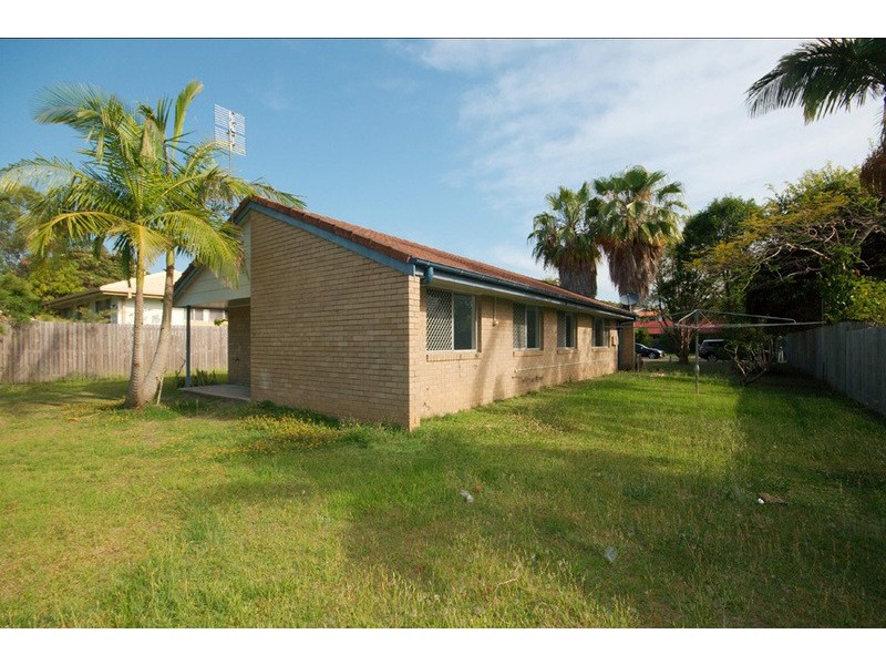 27 Lurline Street, Southport QLD 4215