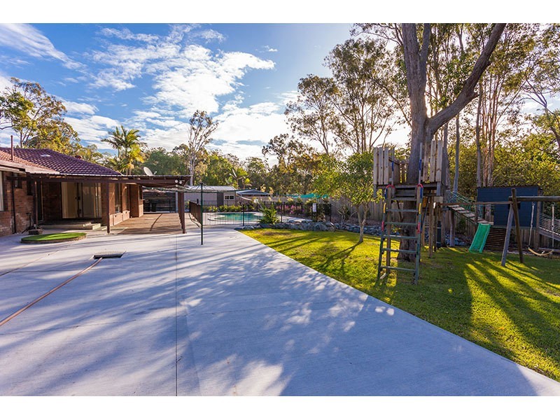 5 Carnation Way, Gaven QLD 4211