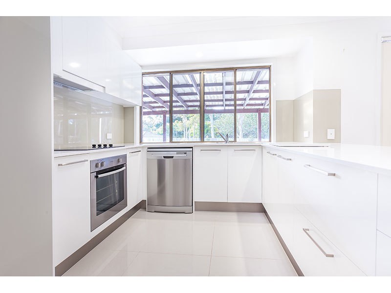 5 Carnation Way, Gaven QLD 4211