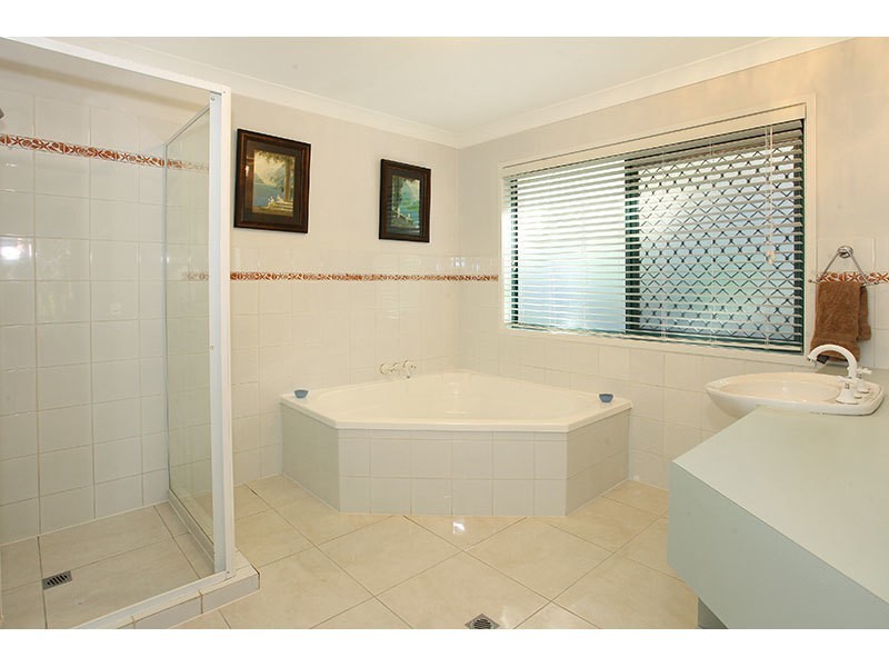 25 Brushbox Road, Lower Beechmont QLD 4211