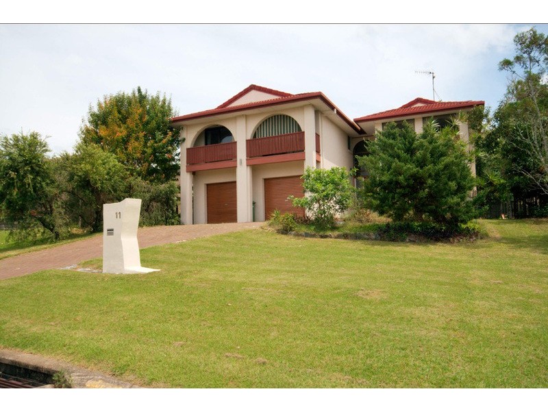 11 Bradstone Road, Carrara QLD 4211