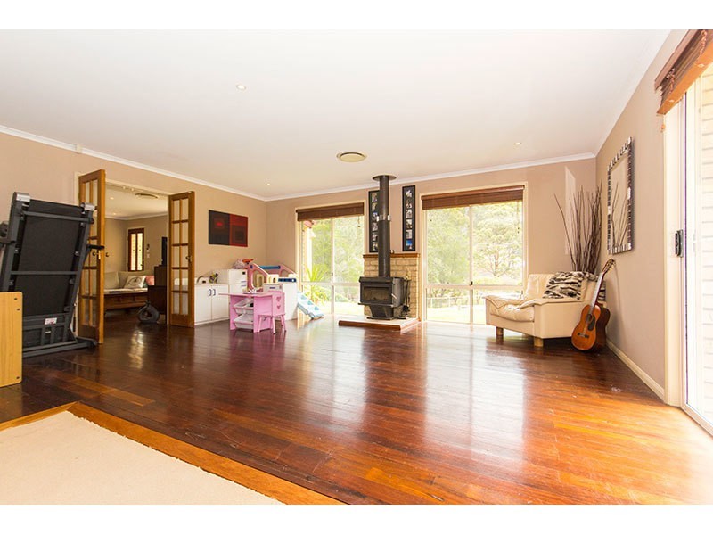 17 Parkway Drive, Advancetown QLD 4211